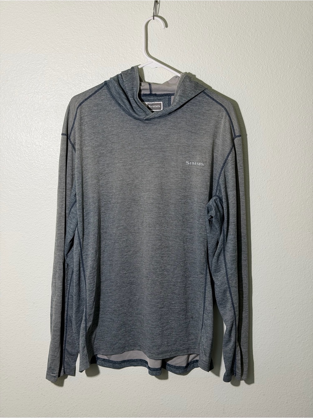 Simms Insect Shield Fishing Hoodie Men’s Sz XL Gray Lightweight Sun Bug Shirt
